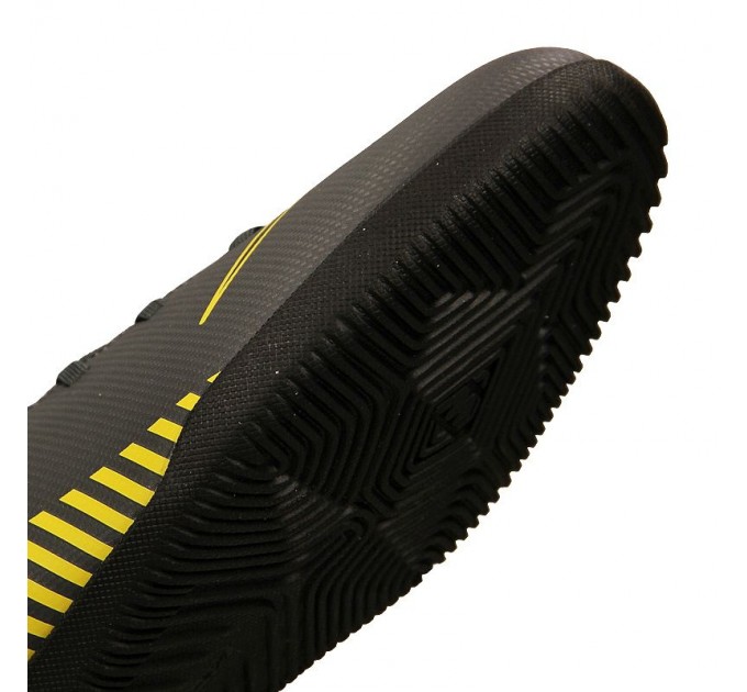 Nike Superfly 6 Club IC 070