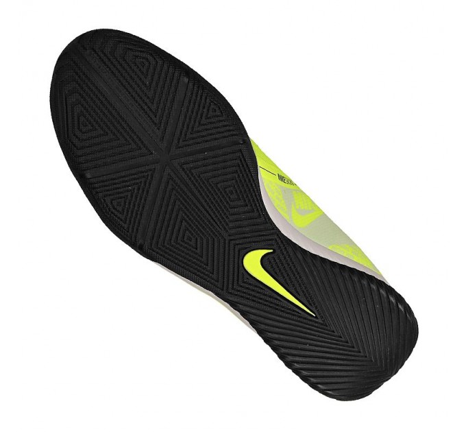 Nike Phantom Vnm Academy IC 717