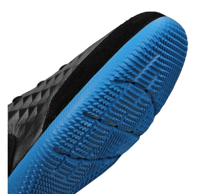 Nike Legend 8 Academy IC 004
