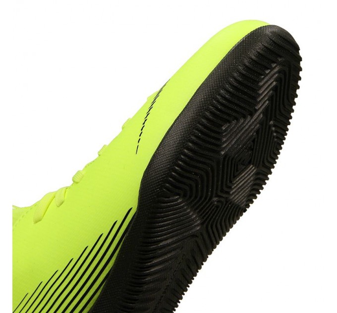Nike JR Superfly 6 Club IC 701