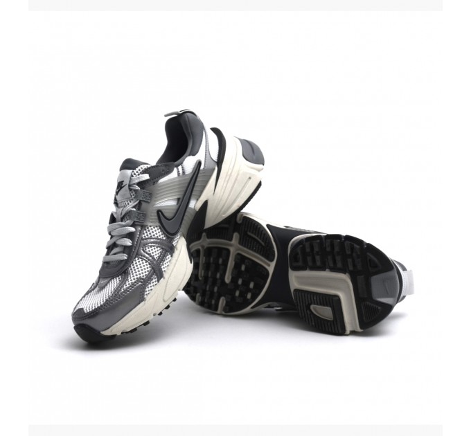 Кросівки Nike V2K Run FD0736-003