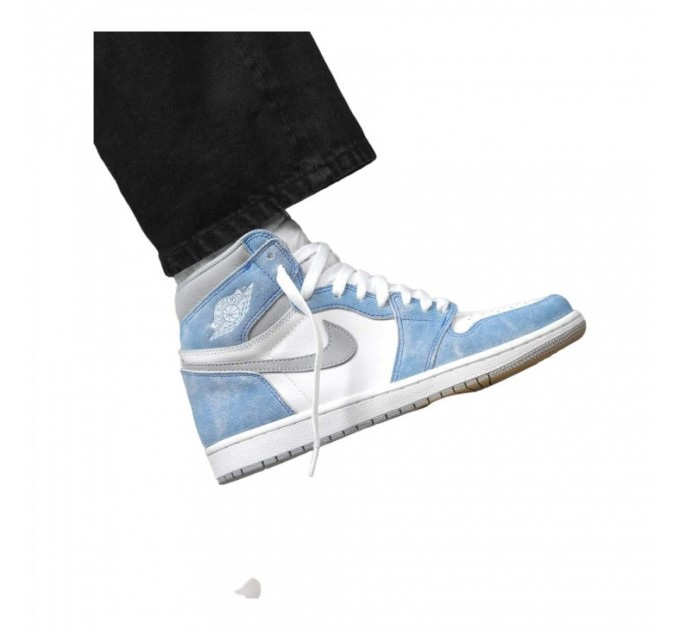 Кроссовки Jordan 1 Retro High Hyper Royal Smoke Grey 555088-402