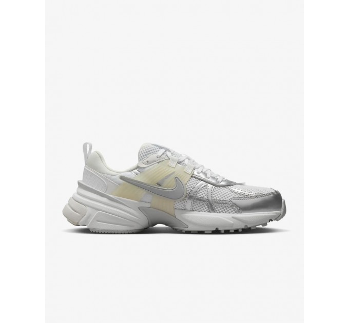 Кросівки Nike V2K Run FD0736-104