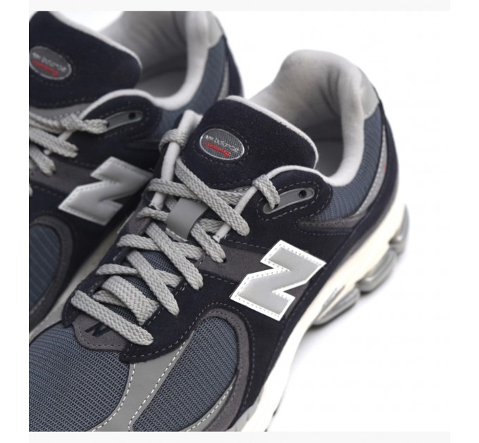 Кроссовки New Balance 2002R M2002RSF