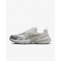 Кроссовки Nike V2K Run FD0736-104