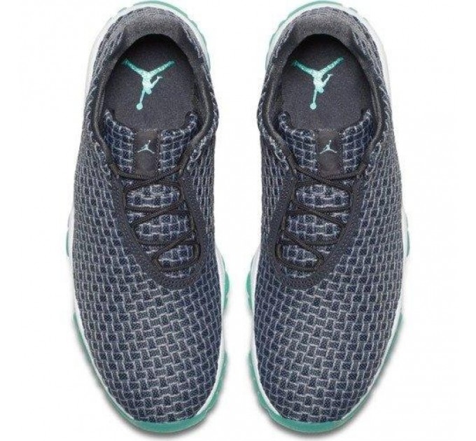 Кроссовки Jordan Future Low Wolf Grey Emerald Rise 718948-006