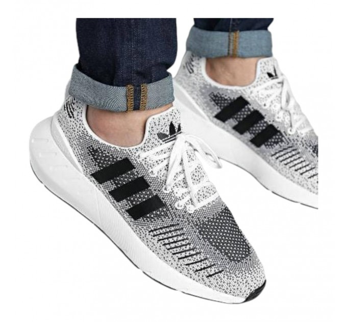 Кроссовки Adidas Swift Run 22 GZ3507