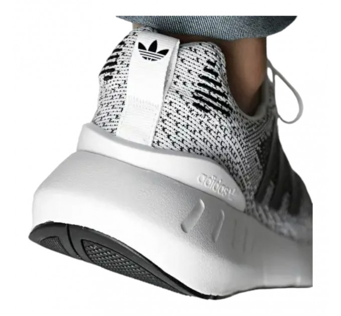 Кроссовки Adidas Swift Run 22 GZ3507