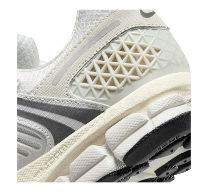 Кроссовки Nike Zoom Vomero 5 HF0731-007