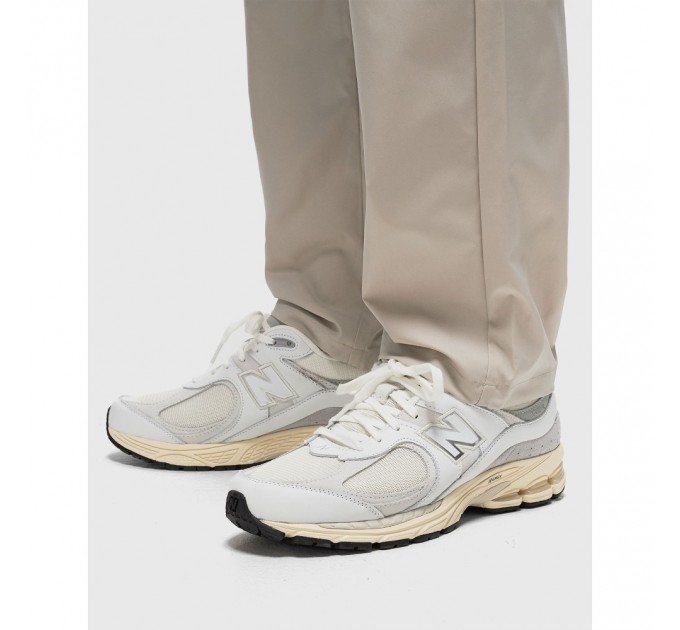 Кроссовки New Balance 2002R M2002RIA