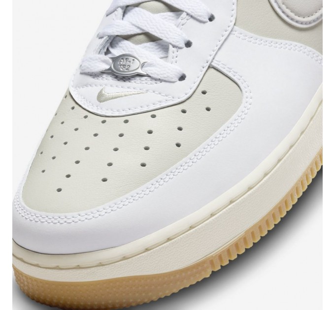 Кросівки Nike Air Force 1 07 FQ8201-100
