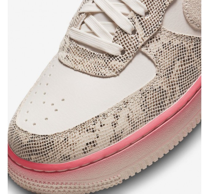 Кроссовки Nike Wmns Air Force 1 07 Lx DV1031-030
