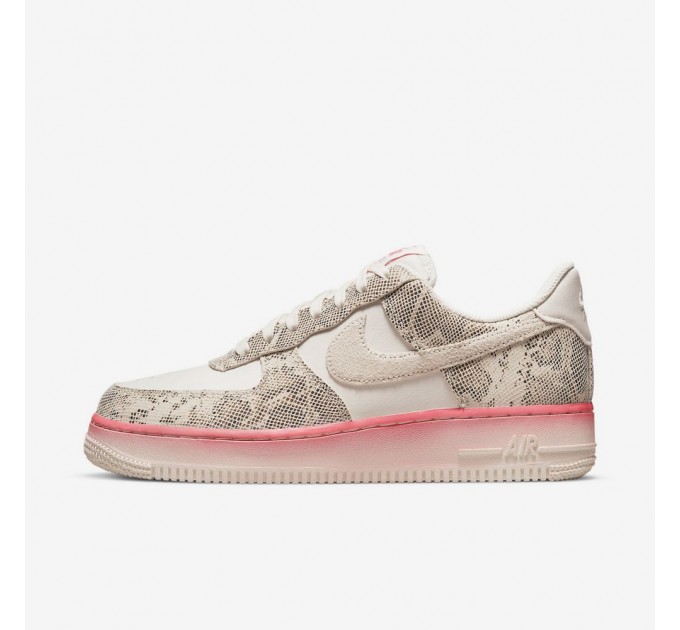 Кроссовки Nike Wmns Air Force 1 07 Lx DV1031-030