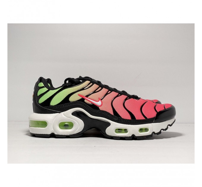 Кроссовки Air Max Plus Gs Green Strike Flash Crimson CD0609-010