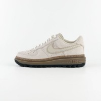 Кроссовки Мужские Nike Air Force 1 Luxe Beige Hv2531-100 42 HV2531-100