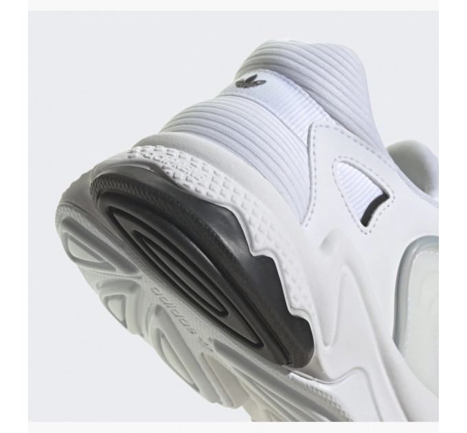 Кроссовки Adidas Oztral HP6568