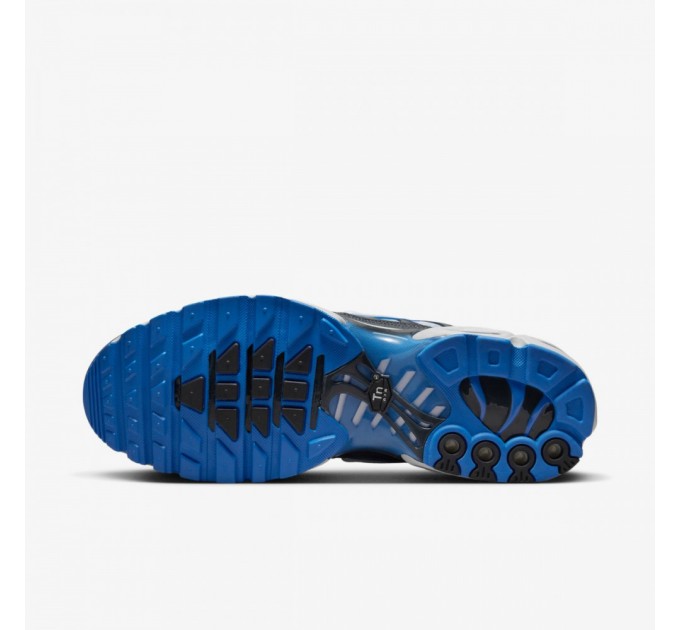 Кроссовки Nike Air Max Plus Social F.C. DQ3981-001