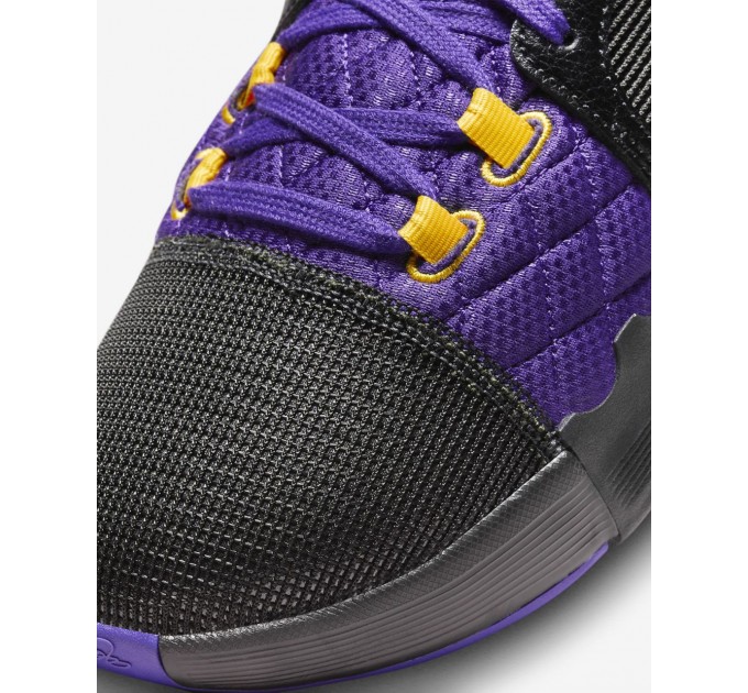 Кросівки Nike Lebron Witness Viii FB2239-001