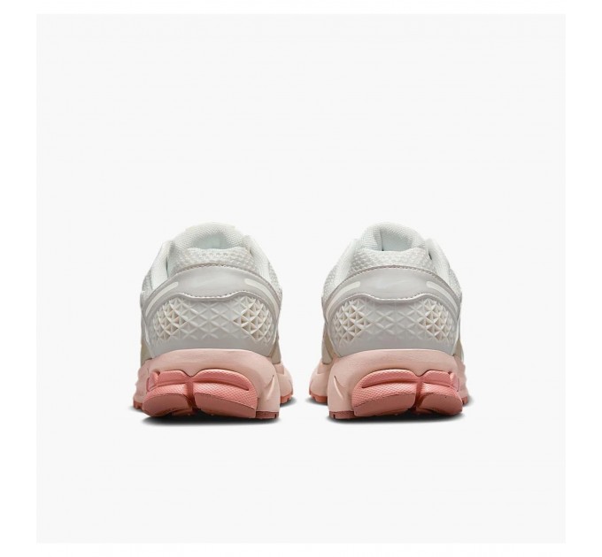 Кросівки жіночі Nike Wmns Zoom Vomero 5 (FJ2028-002)