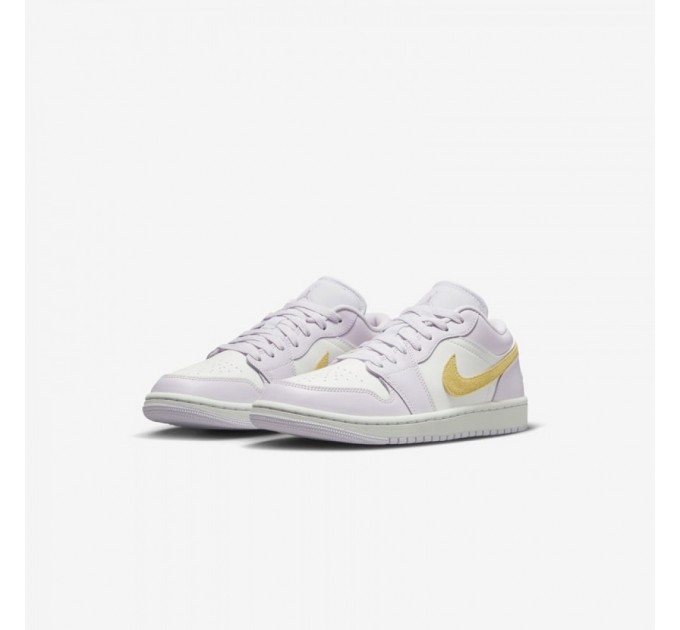 Кроссовки Jordan 1 Low Barely Grape (W) DC0774-501