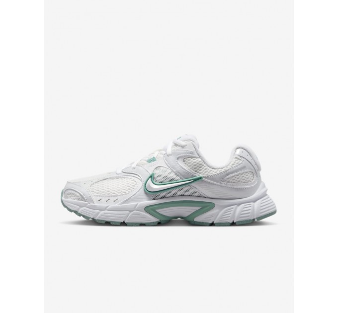 Кроссовки женские Nike V5 Rnr (HQ7901-106)