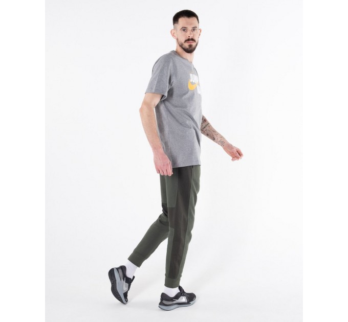 Кроссовки Nike Air Zoom Vomero 16