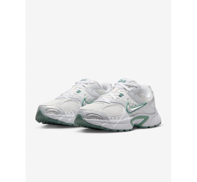 Кросівки жіночі Nike V5 Rnr (HQ7901-106)