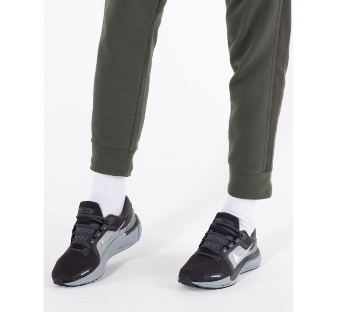 Кроссовки Nike Air Zoom Vomero 16