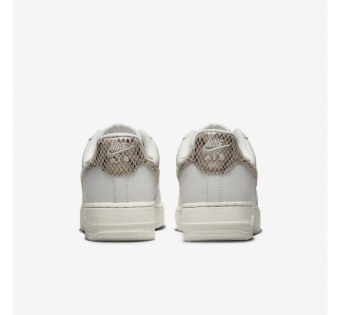 Кросівки Nike Wmns Air Force 1 07 DD8959-002