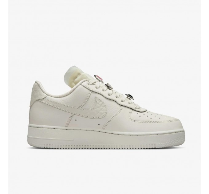 Кроссовки женские Nike Air Force 1 Lo Prm (DN5463-001)