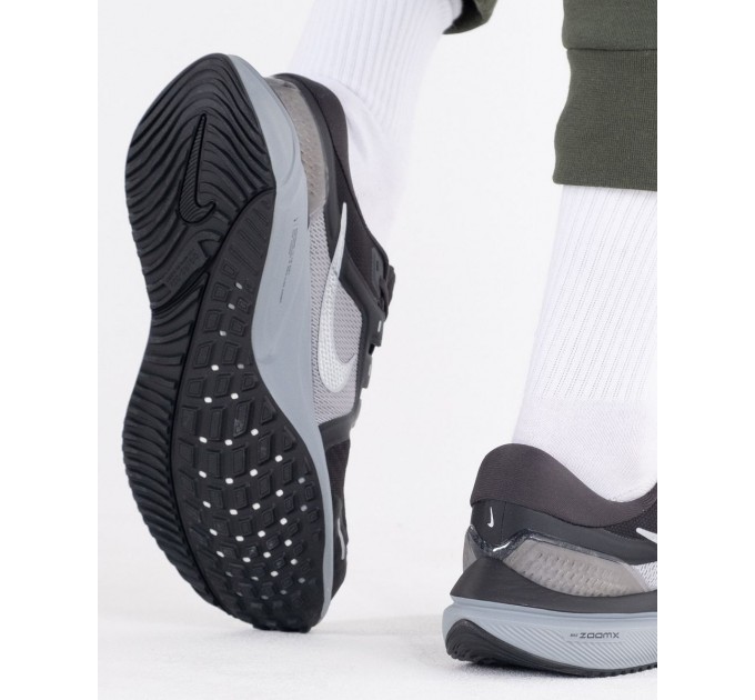 Кроссовки Nike Air Zoom Vomero 16