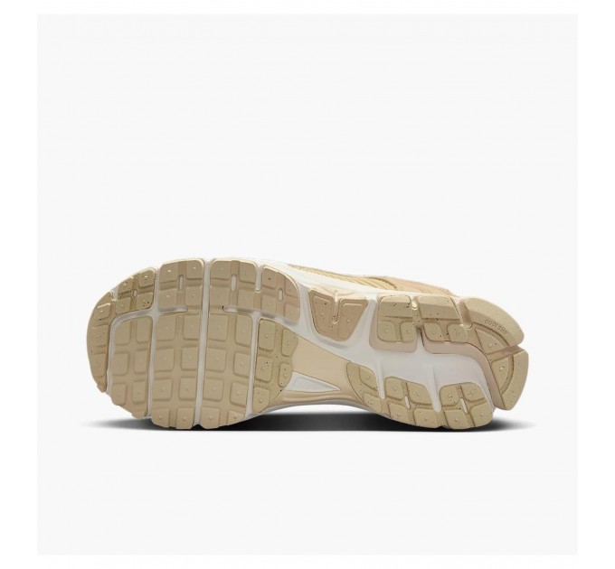 Кросівки жіночі Nike Zoom Vomero 5 (HQ0458-200)
