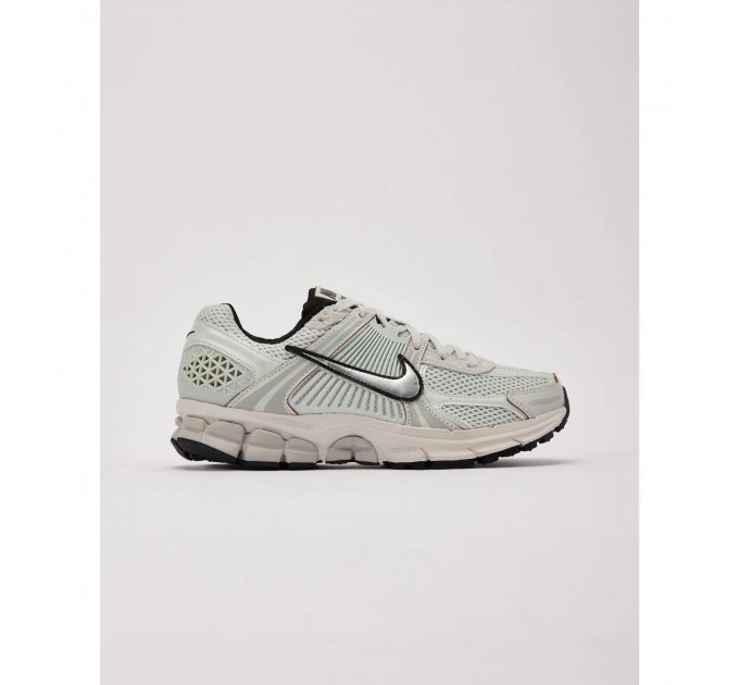 Кросівки жіночі Nike Zoom Vomero 5 (FN6742-001)