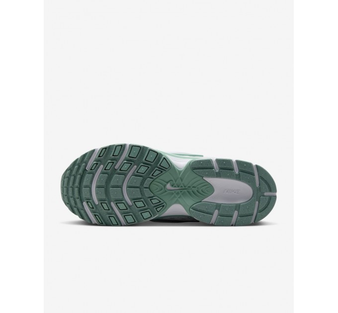 Кроссовки женские Nike V5 Rnr (HQ7901-106)