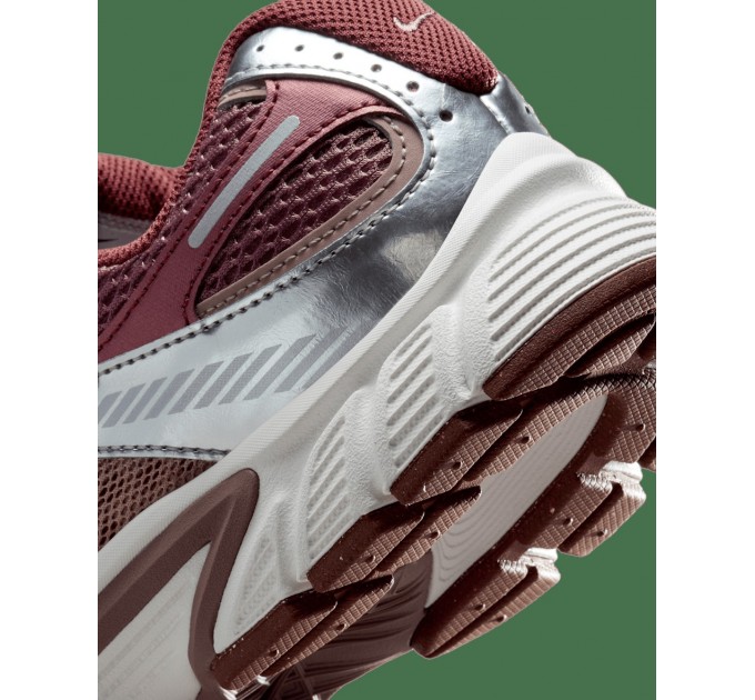 Кроссовки женские Nike V5 Rnr Wmns (HQ7901-200)