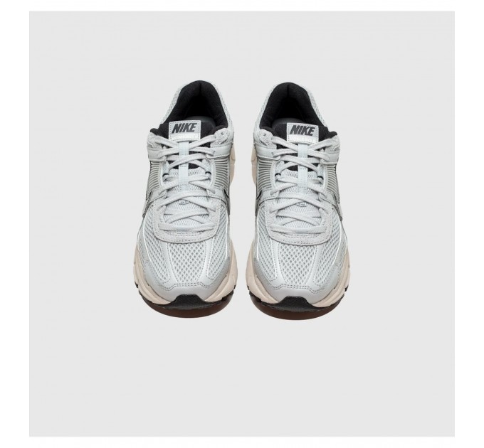 Кроссовки женские Nike Wmns Zoom Vomero 5 White (FN6742-002)