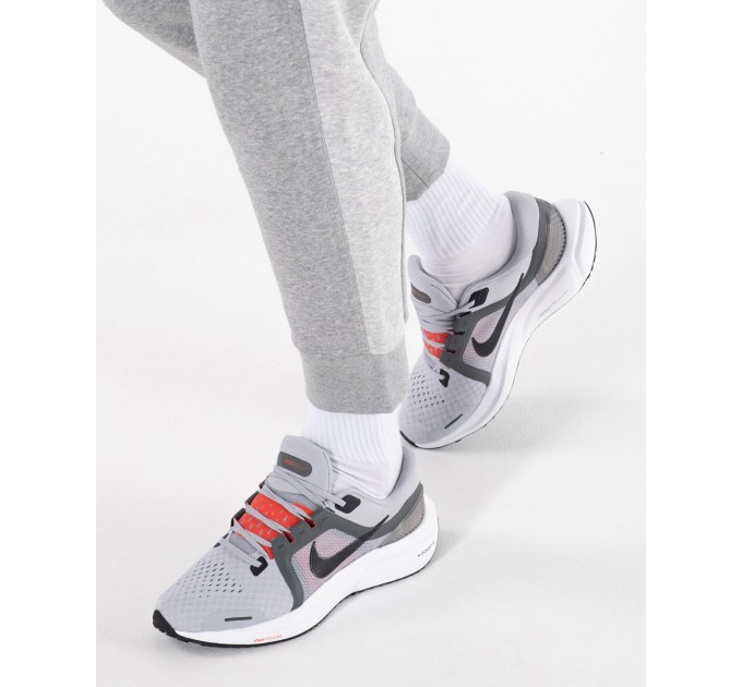 Кроссовки Nike Air Zoom Vomero 16