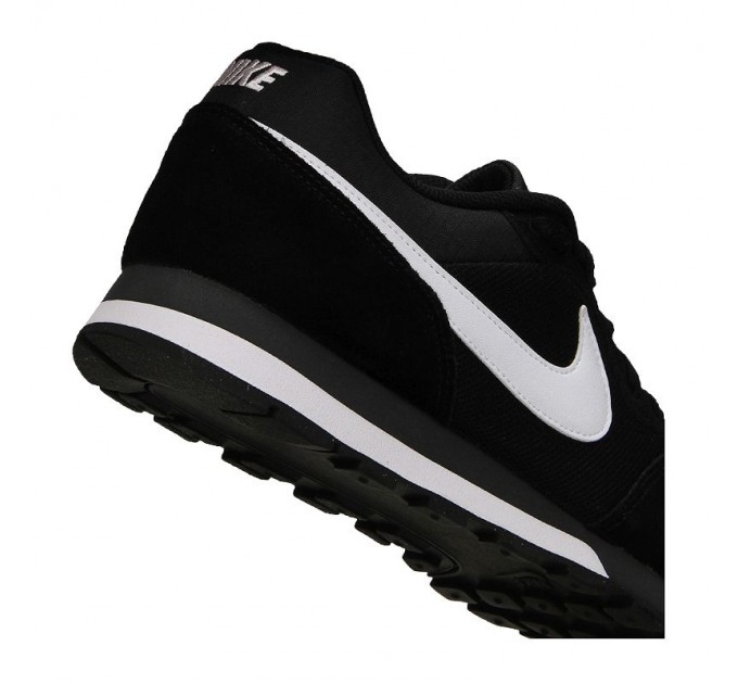 Nike MD Runner 2 010