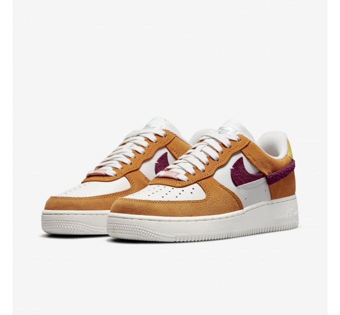 Кросівки жіночі Nike Air Force 1 Lxx (DQ0858-100)
