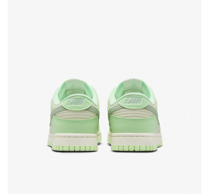 Кроссовки женские Nike Dunk Low Nn Se (FN6344-001)