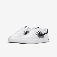 Кросівки жіночі Nike Air Force 1 Lv8 (DH9596-100)