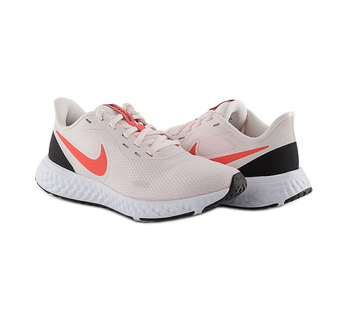 Кроссовки Nike Wmns Revolution 5