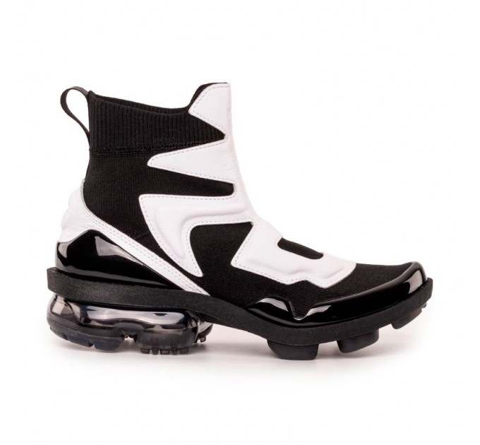 Кроссовки Nike W VAPORMAX LIGHT II