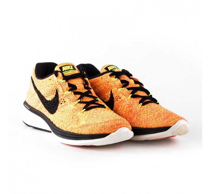 Кроссовки Nike Wmns Flyknit Lunar3
