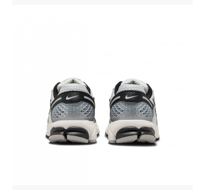 Кроссовки Nike Wmns Zoom Vomero 5 "Photon Dust/Black/Phantom" HQ1182-001