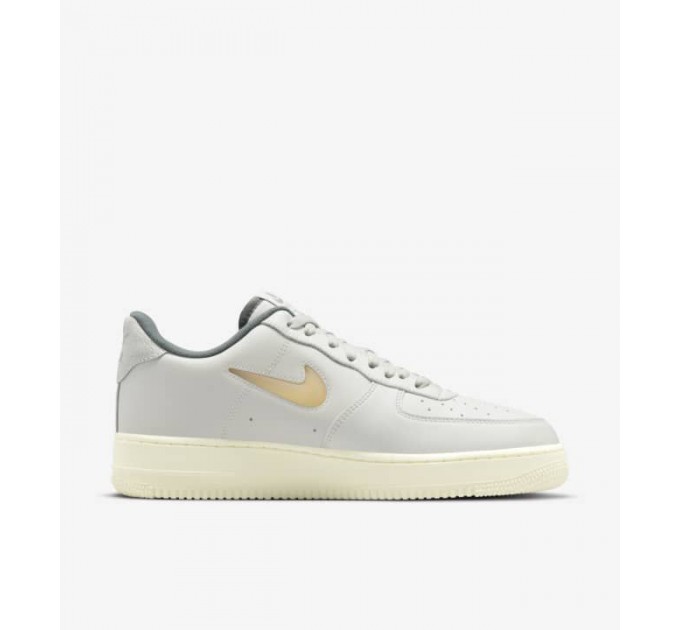 Кросівки Nike Air Force 1 07 Lx DC8894-001