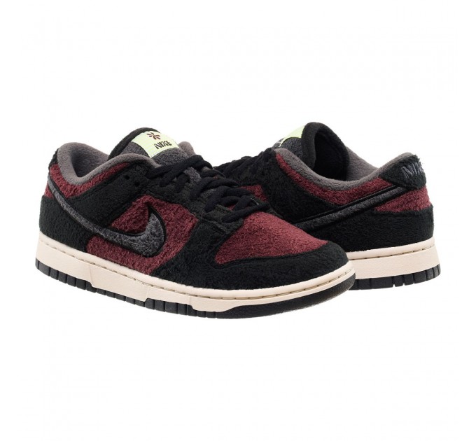 Кроссовки женские Nike Dunk Low "Fleece" (DQ7579-600)