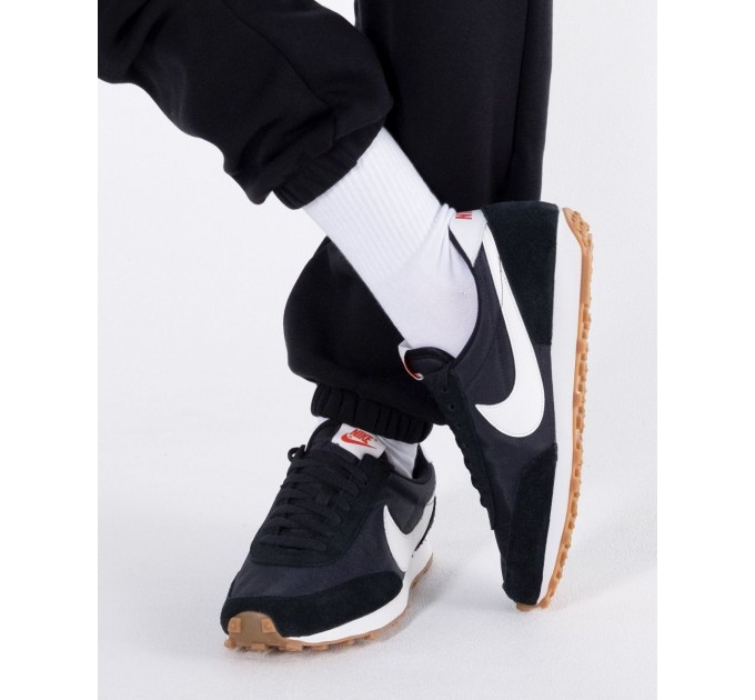 Кроссовки Nike W Dbreak