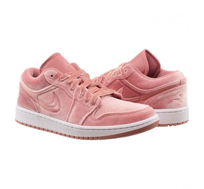 Кросівки Jordan Air 1 Low Se DQ8396-600