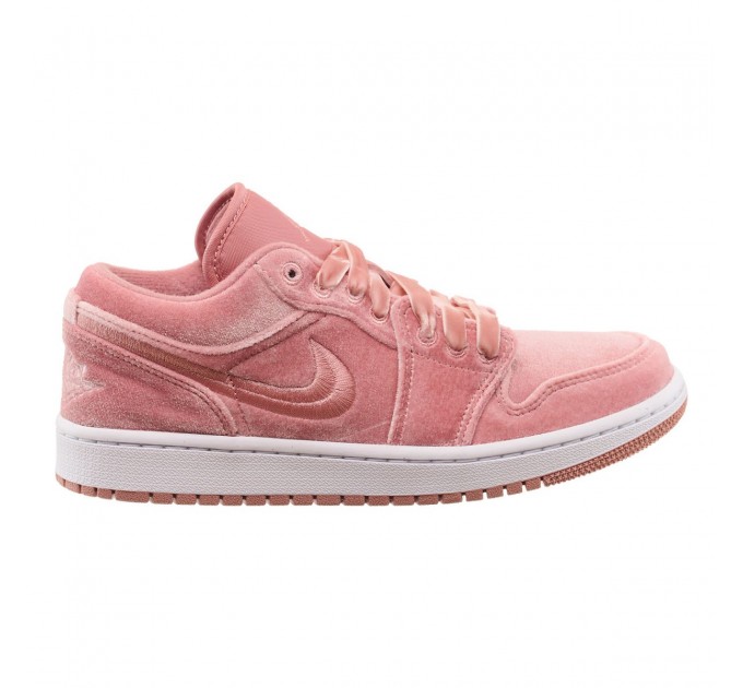 Кросівки Jordan Air 1 Low Se DQ8396-600